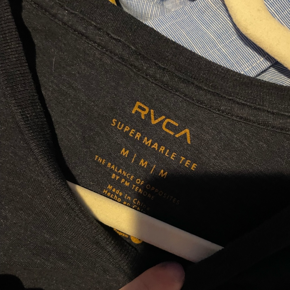 Mens RVCA t-shirt - Picture 3 of 3